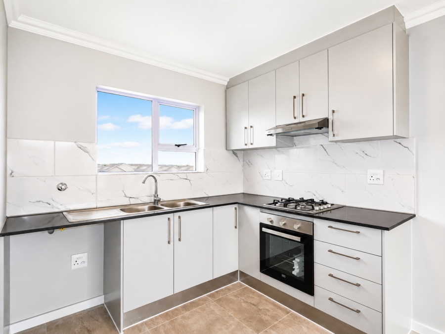 To Let 3 Bedroom Property for Rent in Sunningdale Western Cape